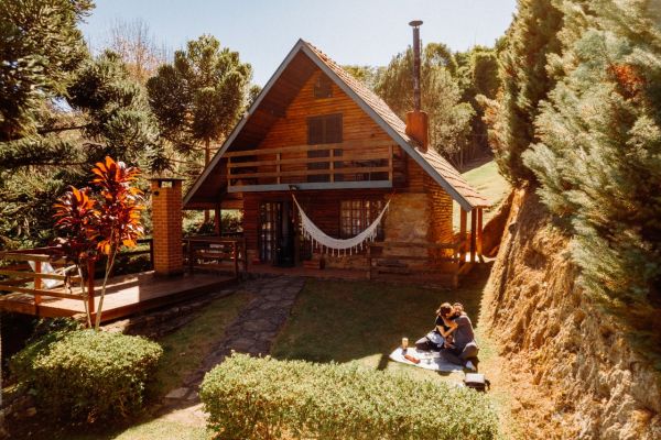Pour une lune de miel inoubliable, optez pour une location de chalet à la montagne
